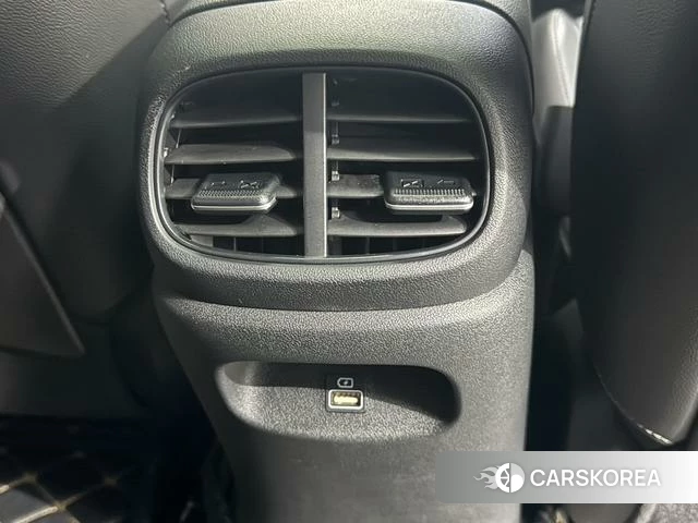 Hyundai Elantra id 4290421 из Китая 9