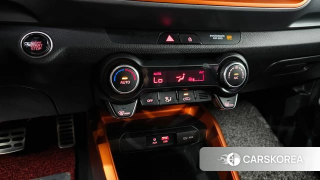 Kia Stonic id 4482836 из Кореи 9