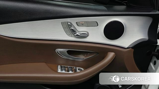 Mercedes-Benz E-Class W213 id 4692918 из Кореи 9