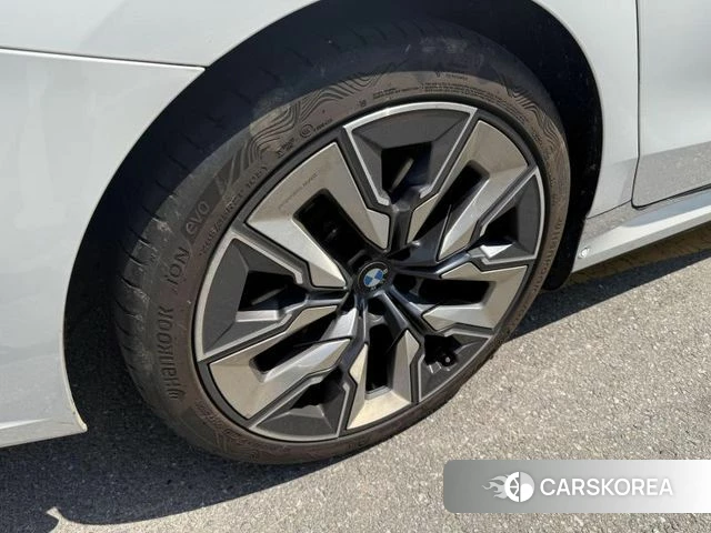 BMW 7 Series (G70) id 4427807 из Кореи 9