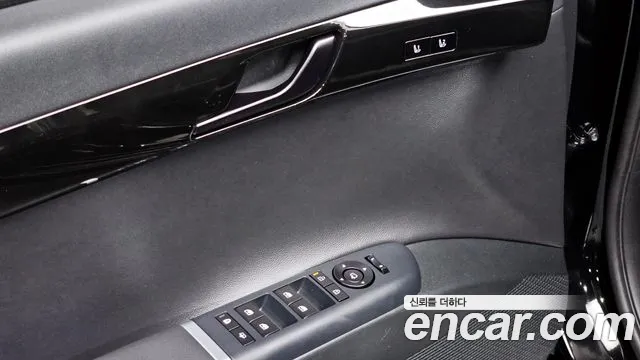 Hyundai Grandeur Hybrid (GN7) id 2810633 из Кореи 9