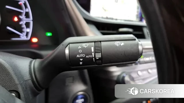 Lexus ES300h 7th generation id 3417999 из Кореи 9