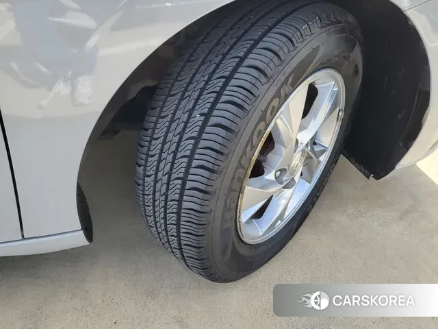 Hyundai Avante (CN7) id 3329415 из Кореи 9