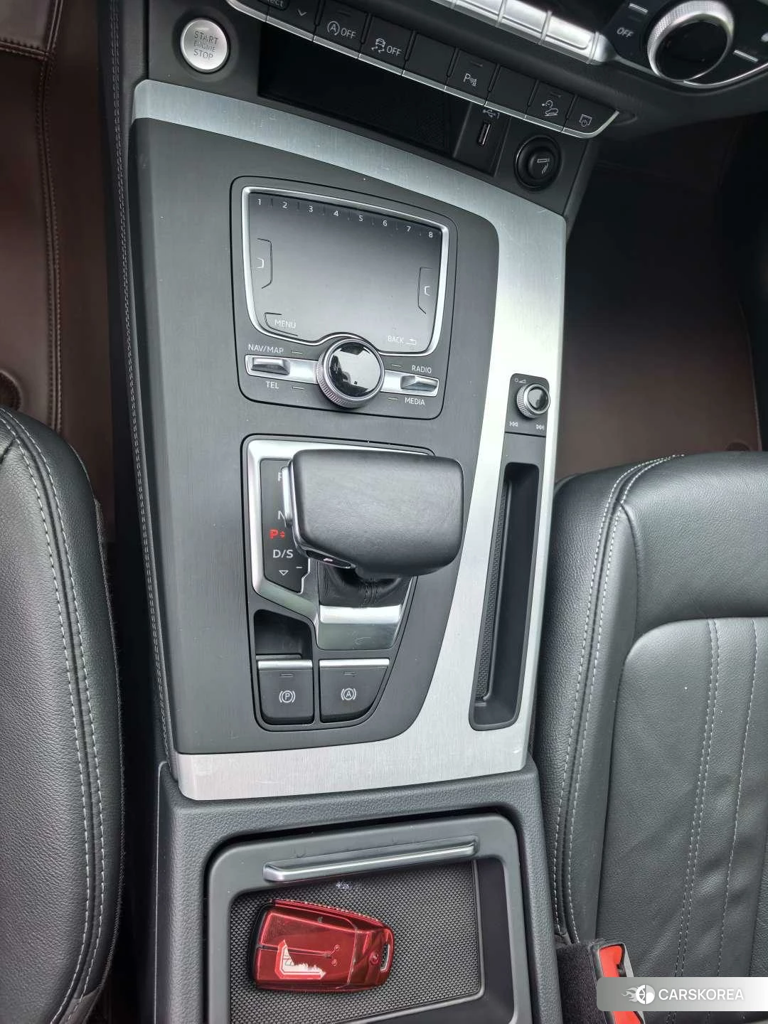 Audi Q5L id 4441199 из Китая 9