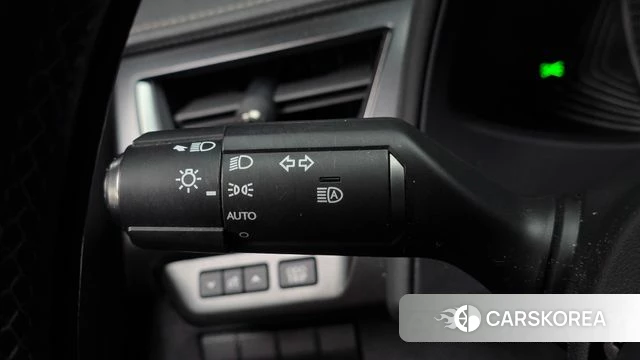 Lexus UX250h id 3916690 из Кореи 9