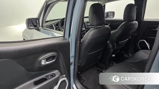 Jeep Renegade id 3598971 из Кореи 9