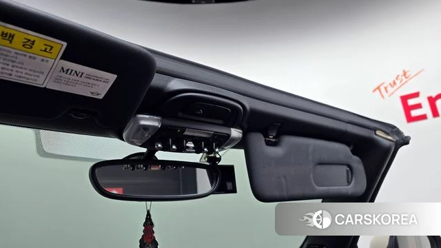 Mini Cooper S Convertible id 4203793 из Кореи 9