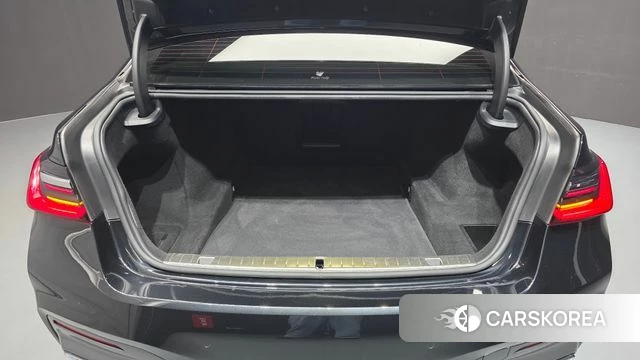 BMW 7 Series (G11) id 4687895 из Кореи 9