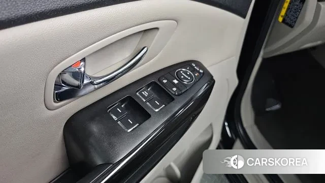 Kia The New Carnival id 2990693 из Кореи 9