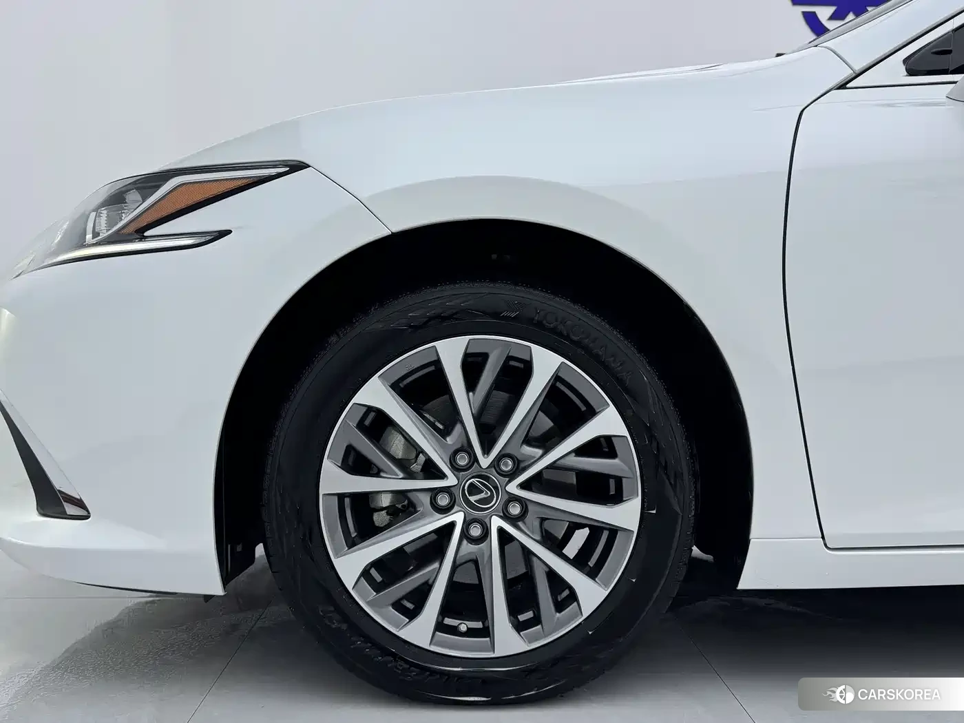 Lexus ES id 4599523 из Китая 9
