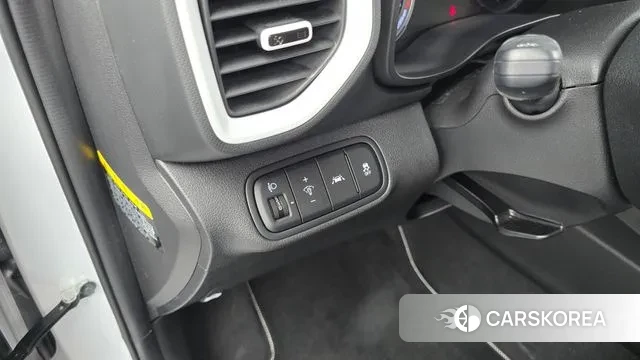 Hyundai Venue id 3243475 из Кореи 9