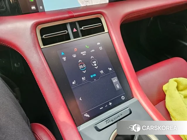 Porsche Taycan id 3759868 из Кореи 9