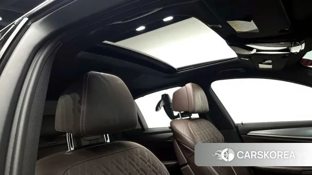 BMW 5 Series (G30) id 3709484 из Кореи 9