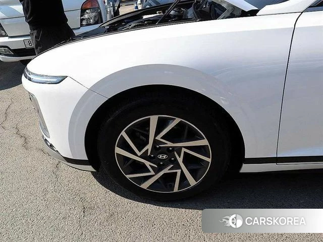 Hyundai Grandeur (GN7) id 3826432 из Кореи 9