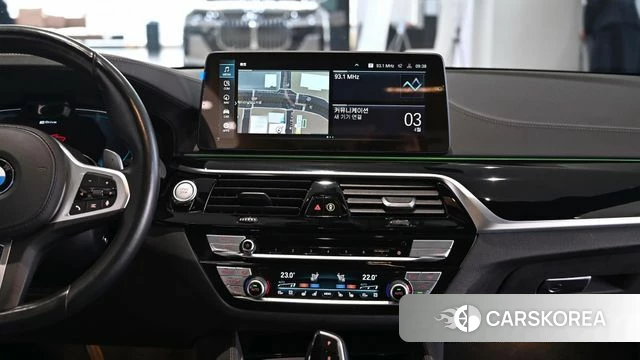 BMW 5 Series (G30) id 4489923 из Кореи 9