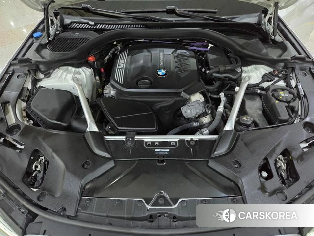 BMW 5 Series (G30) id 3811595 из Кореи 9