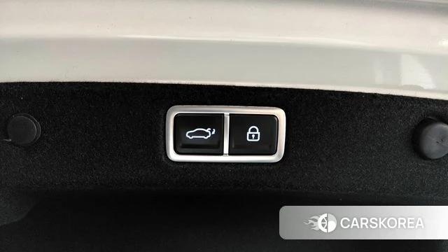 Hyundai Grandeur Hybrid (GN7) id 4414486 из Кореи 9