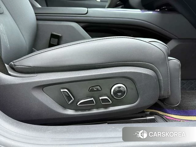 Dark blue car Dark blue L07 id 4215213 из Китая 9