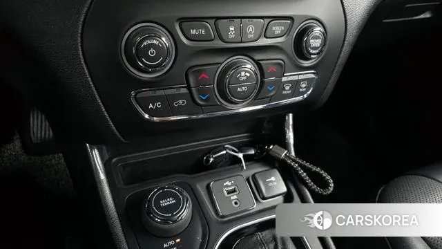 Jeep Cherokee (KL) id 3457909 из Кореи 9