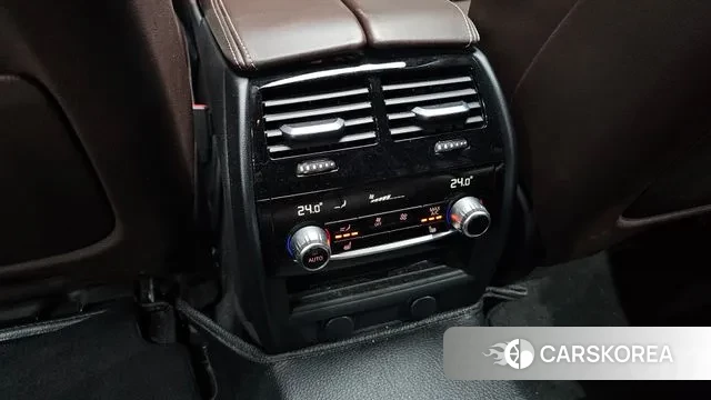 BMW 5 Series (G30) id 3656924 из Кореи 9