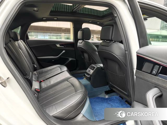 Audi A4L id 3939270 из Китая 9