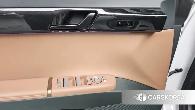 Hyundai Grandeur (GN7) id 3566093 из Кореи 9