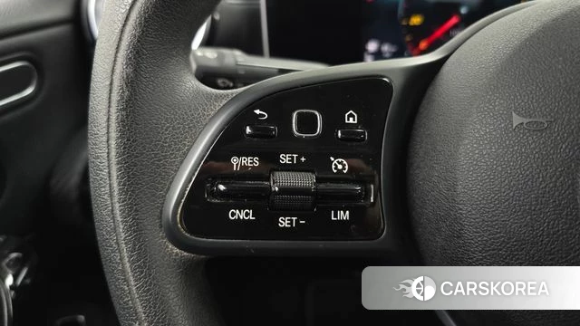 Mercedes-Benz A-Class W177 id 4637684 из Кореи 9