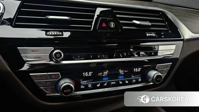 BMW 5 Series (G30) id 4712562 из Кореи 9