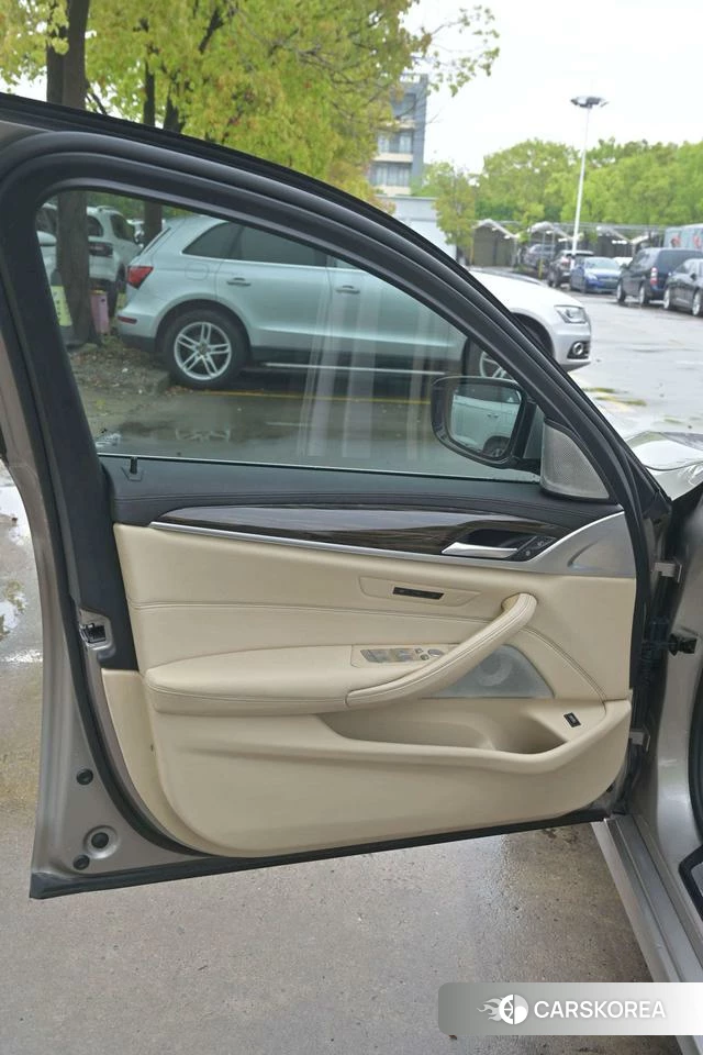 BMW 5 series id 4240358 из Китая 9