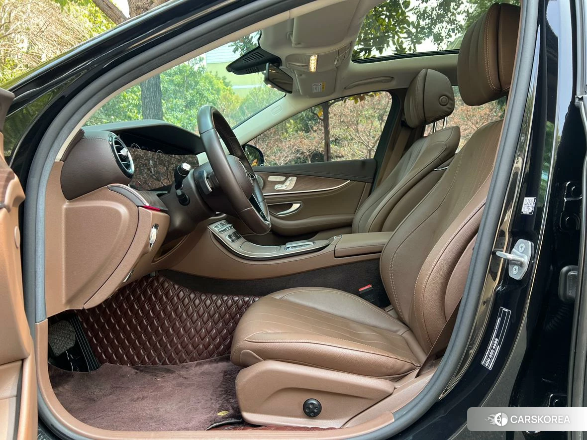 Mercedes-Benz E-class id 4455178 из Китая 9