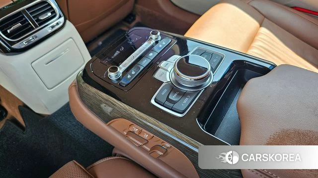 Genesis G90 id 4671888 из Кореи 9