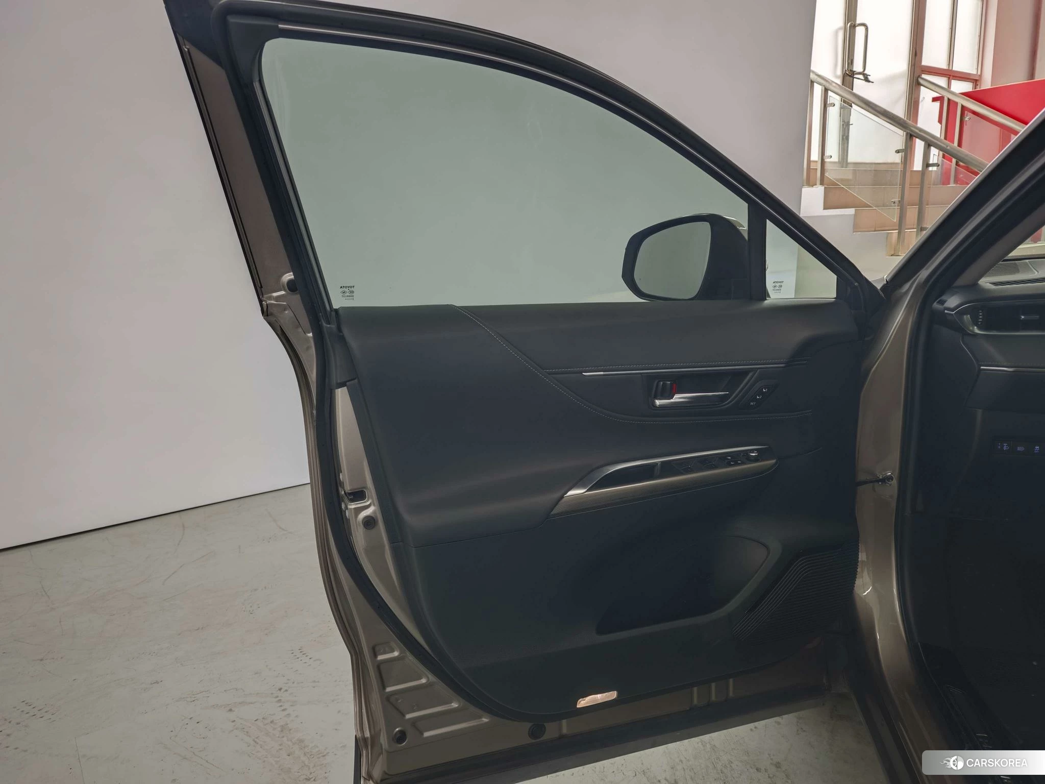 Toyota Ling Fang HARRIER id 4473378 из Китая 9