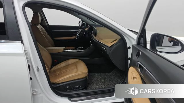 Hyundai Sonata (DN8) id 4345310 из Кореи 9