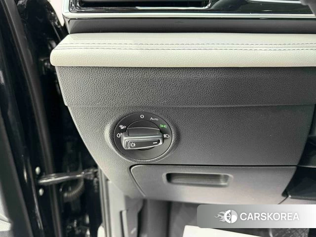 Volkswagen Tiguan L id 4278716 из Китая 9