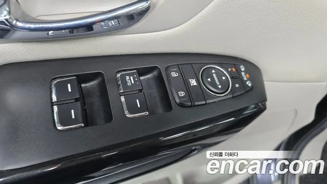 Kia The New Carnival id 2765477 из Кореи 9