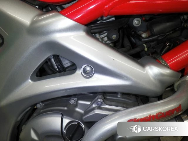 Suzuki GLADIUS 400 id 3947406 из Японии 9