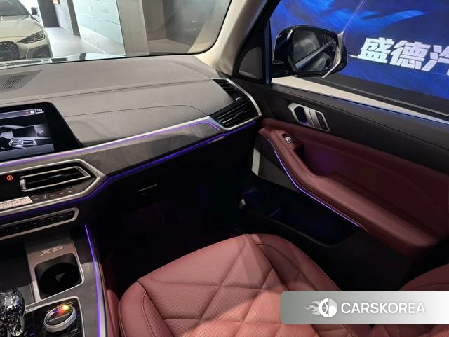 BMW X5 id 4271369 из Китая 9