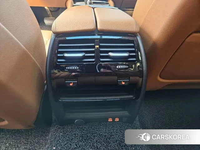 BMW 5 Series (G30) id 3338838 из Кореи 9