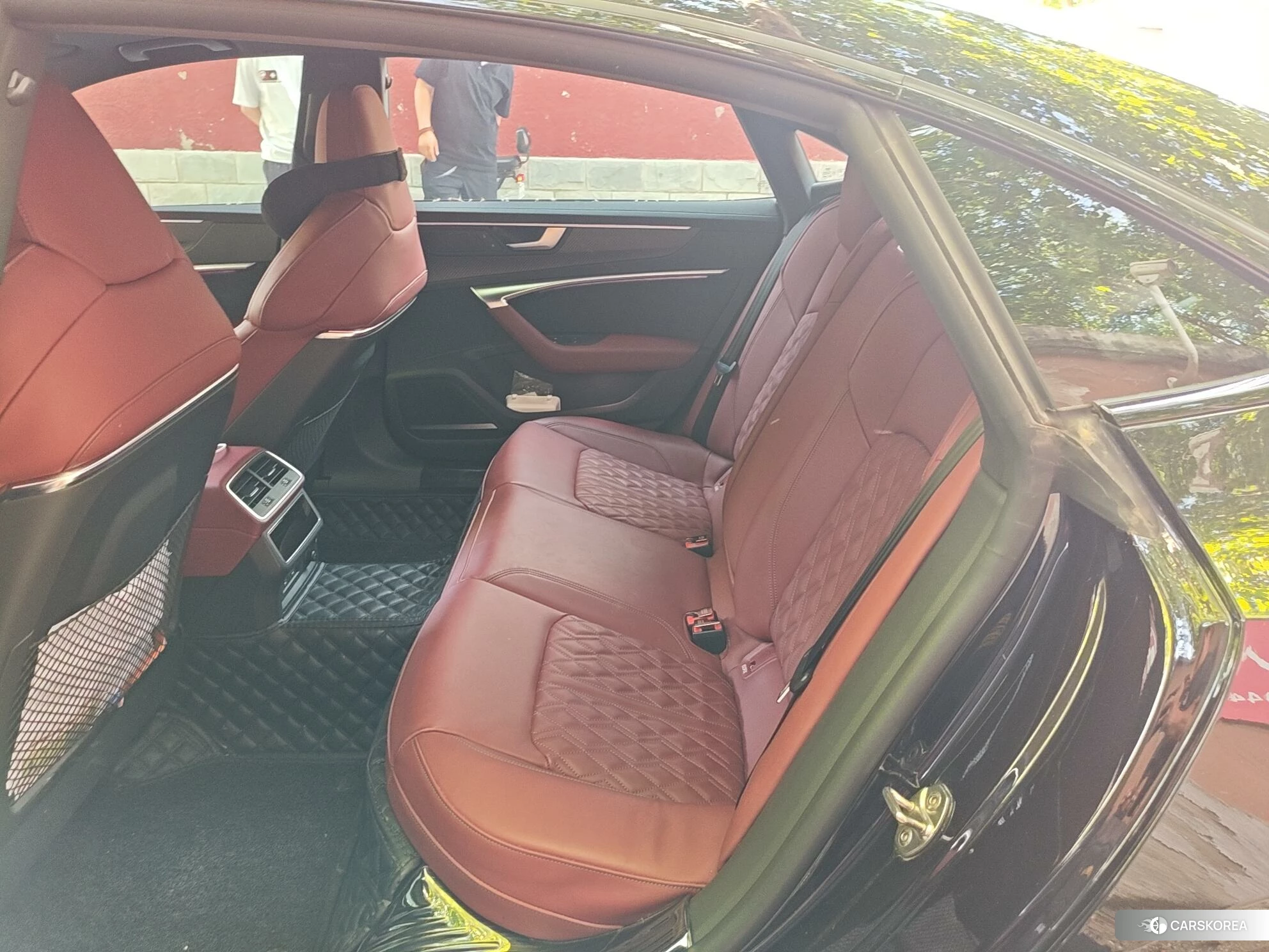 Audi A7L id 4486607 из Китая 9