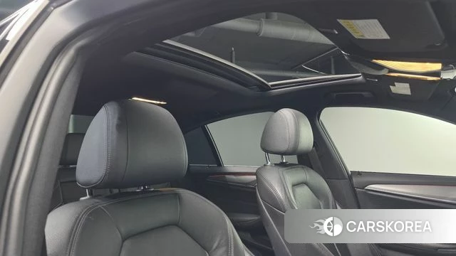 BMW 5 Series (G30) id 3801761 из Кореи 9