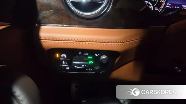 Bentley Bentayga id 3284627 из Кореи 9