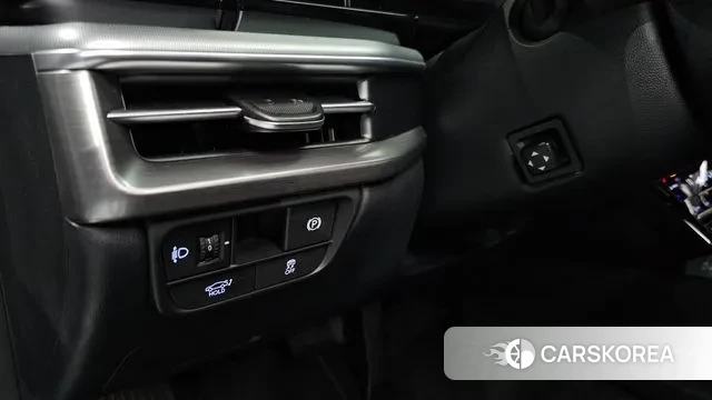 Hyundai Grandeur (GN7) id 3576305 из Кореи 9