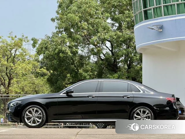 Mercedes-Benz E-class id 4265714 из Китая 9