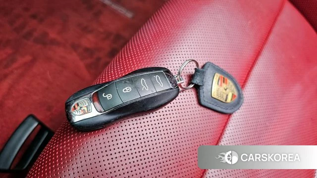 Porsche 718 Boxster id 3917012 из Кореи 9