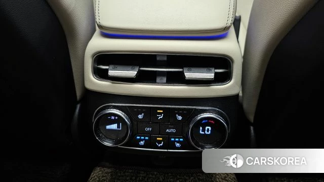 Genesis GV70 id 3954457 из Кореи 9