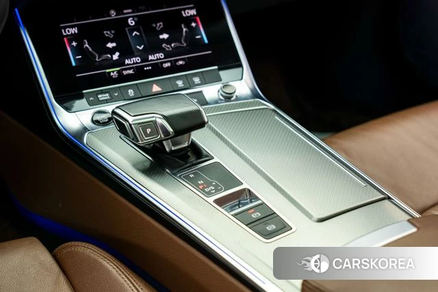 Audi A6L id 4291088 из Китая 9