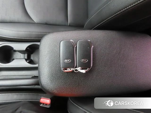 Kia Come New K3 id 4727755 из Кореи 9