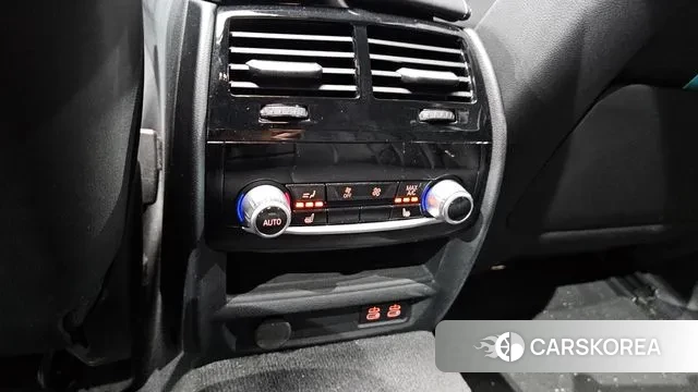 BMW 5 Series (G30) id 2993890 из Кореи 9