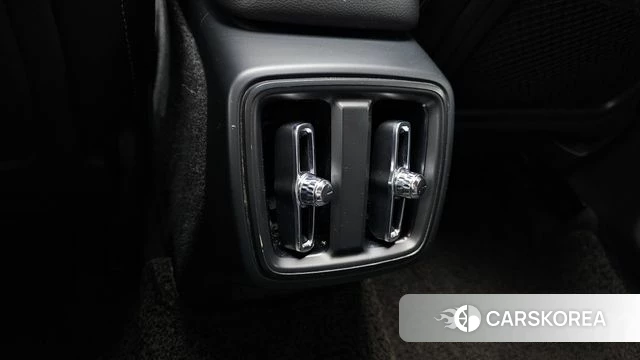 Volvo XC40 id 3833353 из Кореи 9