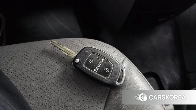 Hyundai The New Grand Starex id 3373847 из Кореи 9